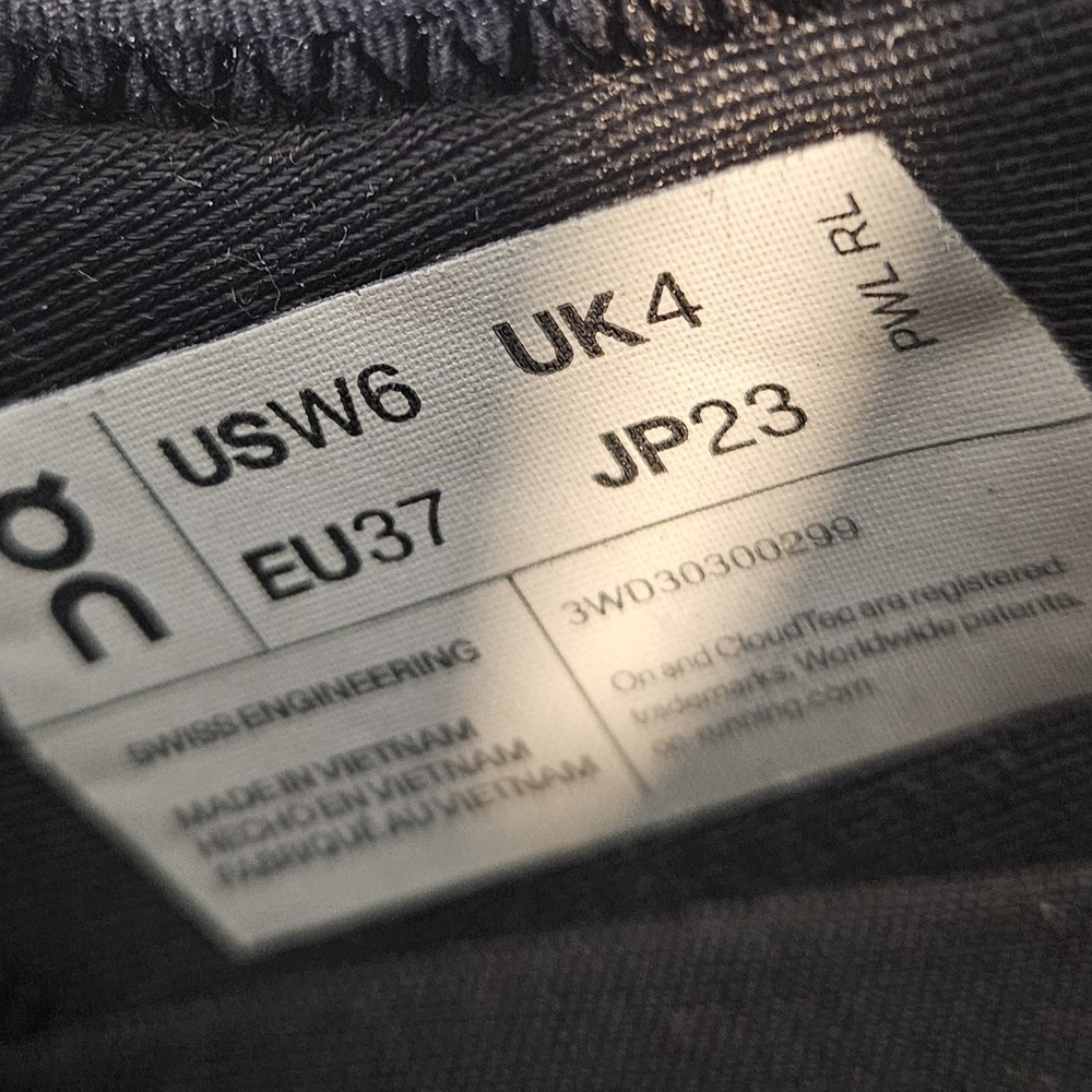 On Cloud X3 AD Women's Size 6 Black - Picture 6 of 6